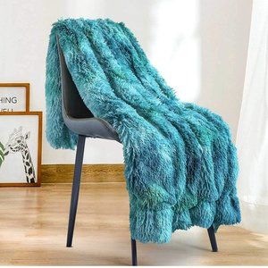 Soft, Cozy Faux Fur Throw Blanket